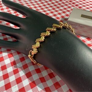 Avon Gold “Zigzag” Bracelet size large NIB vintage 1991
